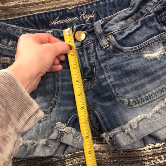 Cute American Eagle jeans shorts - Picture 4 of 6